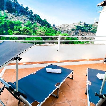 Вілла Grazalema - Casita La Calma - Incredible Views, Clima Frio-Calor, Wifi & Private Parking Optional Екстер'єр фото